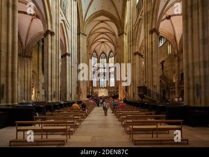 Foto interna della cattedrale di San Pietro, Ratisbona, Baviera, Germania Foto Stock
