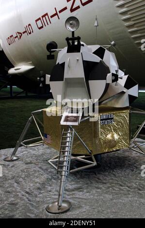 Saturno V Rocket. Progettato per guidare gli astronauti sulla luna nelle missioni Apollo degli anni '60 e '70. Modulo lunare Apollo (1968-1972). Scala 1/3. Lyndon B. Johnson Space Center (JSC). Houston. Stato del Texas. Stati Uniti d'America. Foto Stock
