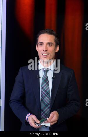 Esclusiva - Francis Letellier riceve Jean-Baptiste Djebbari su Dimitiche en Politique Show Domenica 06 ottobre 2019 a Parigi, Francia. Foto di Stephane le Tellec/ABACAPRESS.COM Foto Stock