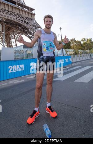 Florian Carvalho (2°) ai 20 chilometri di Parigi, una corsa su strada di 20 chilometri che inizia al Pont d'Iena, ai piedi della Torre Eiffel di Parigi, Francia, il 13 ottobre 2019. Foto di Loic Baratoux/ABACAPRESS.COM Foto Stock