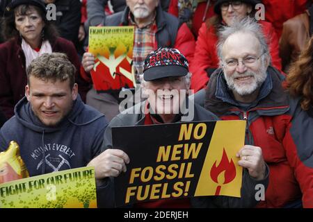 Jerry Greenfield e ben Cohen, fondatori di ben & Jerry's Ice Cream, partecipano a un raduno con Jane fonda contro il cambiamento climatico fuori dalla Casa Bianca a Washington l'8 novembre 2019. Fonda, nota per la sua opposizione alla guerra del Vietnam, ha partecipato al Fire Drill Friday al cambiamento climatico, ogni venerdì per far luce sui cambiamenti climatici e per incoraggiare l'azione politica sulla questione. Foto di Yuri Grippas/ABACAPRESS.COM Foto Stock