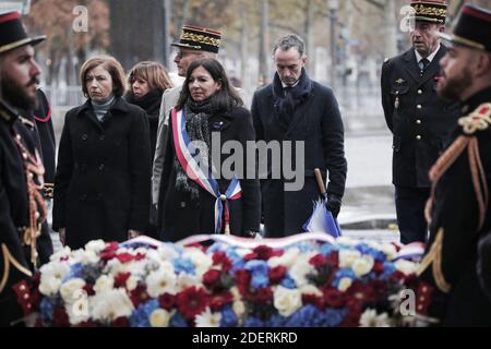 Il Ministro della Difesa francese Florence Parly, il sindaco di Parigi Anne Hidalgo, primo assistente del sindaco di Parigi Emmanuel Gregoire alla cerimonia di fronte alla statua di Georges Clémenceau a Parigi, Francia, il 11 novembre 2019, durante le commemorazioni del 101° anniversario dell'armistizio. Foto di Romain GAILLARD/piscina/ABACAPRESS.COM Foto Stock