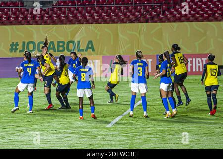 San Paolo, San Paolo, Brasile. 1 dicembre 2020. (SPO) il Brasile sconfigge l'Ecuador 8-0 in una partita di calcio femminile amichevole . 1 dicembre 2020, Sao Paulo, Brasile: Amichevole gioco di calcio femminile tra il Brasile e l'Ecuador allo stadio Morumbi a San Paolo in mezzo a Covid-19 pandemia. Il Brasile ha vinto il gioco 8-0.Credit: LECO Viana /Thenews2 Credit: LECO Viana/TheNEWS2/ZUMA Wire/Alamy Live News Foto Stock