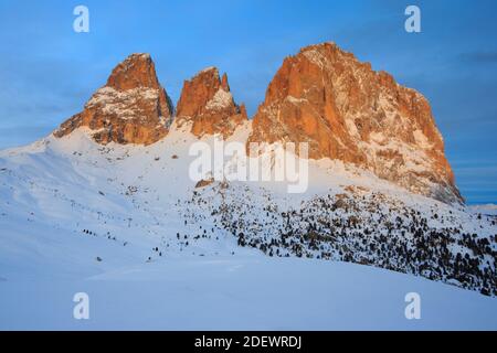 Geografia / viaggio, Italia, Plattkofel, 2956 m e Langkofel, 3181 m, Dolomiti, Italia, diritti aggiuntivi-clearance-Info-non-disponibile Foto Stock