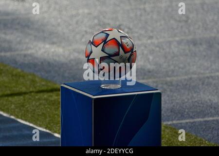 Kiev, Ucraina. 01 dicembre 2020. KIEV, UCRAINA - DICEMBRE 01: Palla durante la partita di calcio del Gruppo B della UEFA Champions League tra Shakhtar Donetsk e Real Madrid (Foto di Aleksandr Gusev/Pacific Press/Sipa USA) Credit: Sipa USA/Alamy Live News Foto Stock