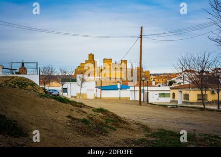 Il castello arabo di Alcazaba risale al X e XI secolo ed è stato esteso nel periodo Nasrid. È stato dichiarato monumento ufficiale di Nat Foto Stock