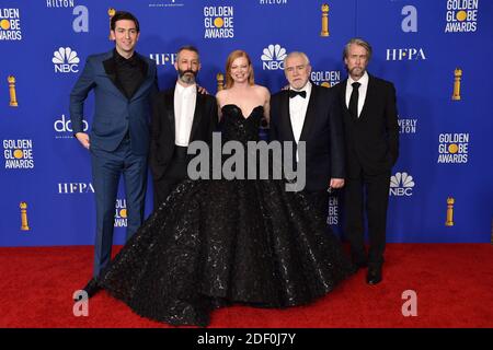 Nicholas Braun, Jeremy strong, Sarah Snook, Brian Cox e Alan Ruck si pongono nella sala stampa del 77° premio annuale Golden Globes all'hotel Beverly Hilton il 05 gennaio 2020 a Beverly Hills, California. Foto di Lionel Hahn/ABACAPRESS.COM Foto Stock