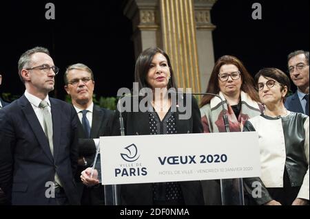 Emmanuel Gregoire e Anne Hildago - il sindaco di Parigi Anne Hidalgo presenta i suoi auguri per il nuovo anno a Parigi, in Francia, il 10 gennaio 2020. Foto di Magali Cohen/ABACAPRESS.COM Foto Stock