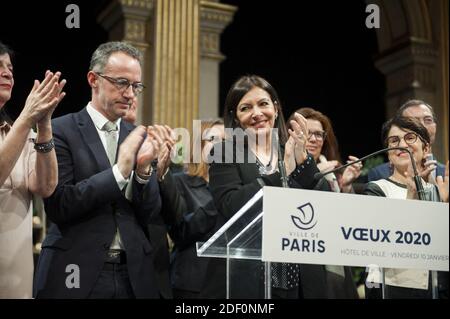 Emmanuel Gregoire e Anne Hildago - il sindaco di Parigi Anne Hidalgo presenta i suoi auguri per il nuovo anno a Parigi, in Francia, il 10 gennaio 2020. Foto di Magali Cohen/ABACAPRESS.COM Foto Stock