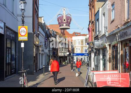 Pedonata Peascod Street in inverno, Windsor, Berkshire, Inghilterra, Regno Unito Foto Stock