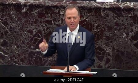 In questa immagine dalla televisione del Senato degli Stati Uniti,           Processo contro il presidente degli Stati Uniti Donald J. Trump al Senato degli Stati Uniti nel Campidoglio di Washington, DC all'inizio della mattina di mercoledì 22 gennaio 2020. Foto di US Senate Television via CNP/ABACAPRESS.COM Foto Stock