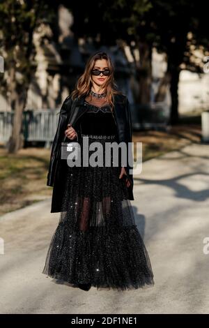 Street Style, Maja Malnar in arrivo a Elie Saab Primavera Estate 2020 Haute Couture show, tenuto al Grand Palais, Parigi, Francia, il 22 gennaio 2020. Foto di Marie-Paola Bertrand-Hillion/ABACAPRESS.COM Foto Stock