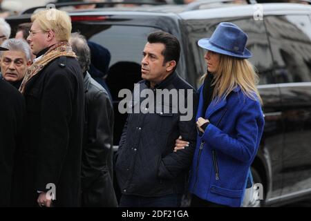 Albert Kassabi di Les Forbans durante la cerimonia funeraria di Michou alla chiesa di Saint Jean de Montmartre a Parigi, Francia il 31 gennaio 2020. Michel Georges Alfred, acclamato Michou, l'uomo blu della vita notturna di Parigi, morto a 88 anni, era il proprietario del famoso cabaret travestito 'Chez Michou' a Montmartre. Foto di Nasser Berzane/ABACAPRESS.COM Foto Stock