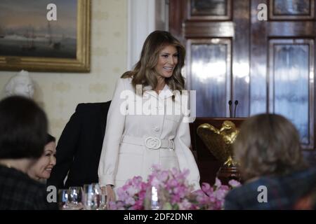 La First Lady Melania Trump si siede al pranzo GovernorsâÂ€Â™ SpousesâÂ€Â™€2020 del 10 alla Casa Bianca di Washington il 2020 febbraio  . Foto di Yuri Grippas/ABACAPRESS.COM Foto Stock