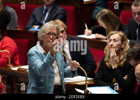 Il Ministro francese per i problemi di disabilità Sophie Cluzel durante una sessione di domande al governo all'Assemblea nazionale francese a Parigi il 11 febbraio 2020. Foto di Eliot Blondt/ABACAPRESS.COM Foto Stock