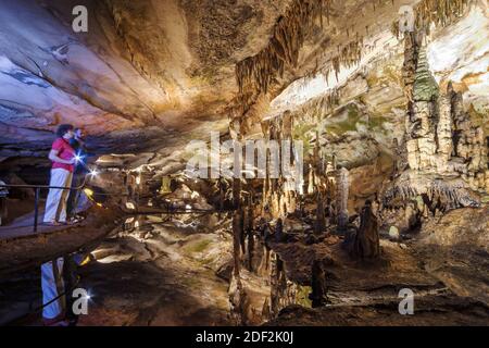 Alabama Valley Head Sequoyah Caverns Little Grand Canyon, guida turistica all'interno delle formazioni rupestri interne, Foto Stock