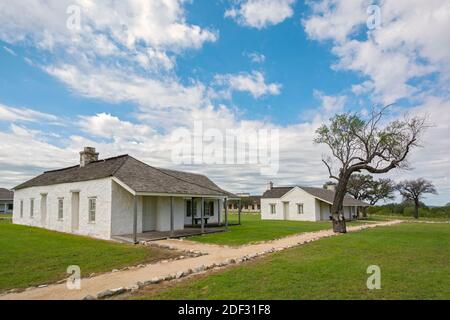 Texas Forts Trail, Fort McKavett state Historic Site, Lieutenants Row costruito nel 1850 Foto Stock