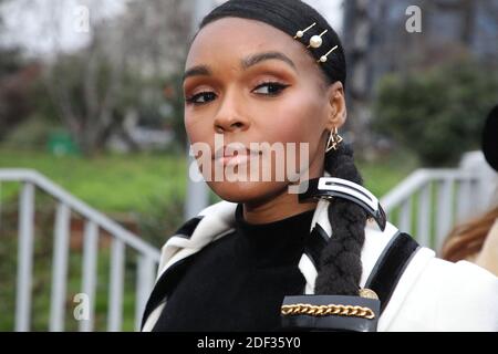 Janelle Monae in arrivo al Balmain show come parte della Paris Fashion Week Womenswear Autunno/Inverno 2020/2021 a Parigi, Francia il 28 febbraio 2020. Foto di Denis Guignebourg/ABACAPRESS.COM Foto Stock