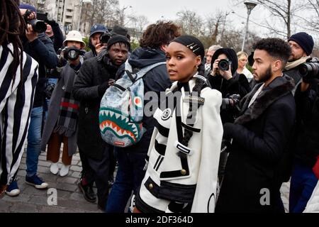 Janelle Monae arriva al Balmain show come parte del PFW Womeswear Autunno/Inverno 2020-21 a Parigi, Francia, il 28 febbraio 2020. Foto di Matthias Colboc /ABACAPRESS.COM Foto Stock