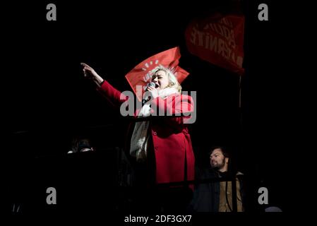 Presidente del movimento matrimoniale anti-gay 'la Manif pour Tous' (protesta per tutti) Ludovine de la Rocheree partecipa a una protesta contro una legge per lasciare che donne e lesbiche single diventino incinte con trattamenti di fertilità (PMA) e surrogato (GPA), il 3 marzo 2020 a Parigi. L'Assemblea nazionale francese, il 26 settembre 2019, ha votato a favore di un progetto di legge sulla bioetica che consente a tutte le donne di accedere a trattamenti di fertilità quali la fecondazione in vitro, l'assistee procreation medicalement o l'ama nell'inseminazione francese e artificiale. Foto di Magali Cohen/ABACAPRESS.COM Foto Stock