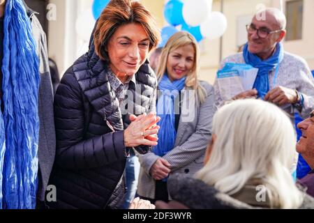 Ultimi giorni della campagna comunale per Martine Vassal, LR candidato per il sindaco di Marsiglia alle elezioni comunali del 2020, nel distretto di l'estaque a Marsiglia, Francia il 12 marzo 2020. Foto di Julien Poupart/ABACAPRESS.COM Foto Stock