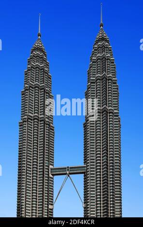 Petronas Twin Tower Kuala lumpur architettura skyline della città. Kuala Lumpur, Malesia - 19 febbraio 2015 Foto Stock