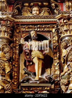 Spagna, Galizia, Provincia di la Coruña, San Andres de Teixido (Santo Andre de Teixido). Santuario. Pala d'altare barocca, XVIII secolo, sull'altare maggiore, di Miguel Lopez de la Peña. Apostolo San Paolo. Foto Stock