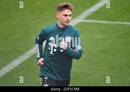 Monaco, Germania. 03 dic 2020. Joshua KIMMICH (FC Bayern Monaco) durante la formazione avanzata, FC Bayern Monaco, formazione su Saebener Strasse. Calcio 1. Bundesliga, stagione 2020/2021 il 3 dicembre 2020. | utilizzo in tutto il mondo credito: dpa/Alamy Live News Foto Stock