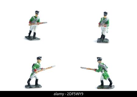 4 in 1 colpo di soldati di stagno fatti a mano in verde uniforme con musket Foto Stock