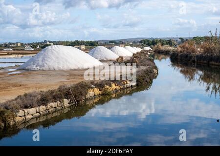 Saline presso Marsala in Sicilia, Italia in Europa Foto Stock