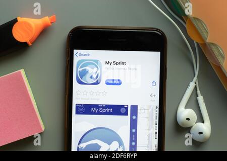 New York, USA - 1 dicembre 2020: Icona della mia app mobile Sprint sulla vista superiore dello schermo del telefono, editoriale illustrativo. Foto Stock