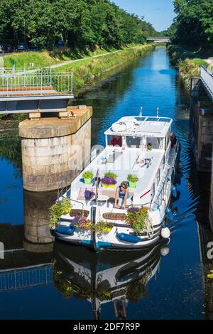 Francia, Ille-et-Vilaine, Redon, canale da Nantes a Brest Foto Stock