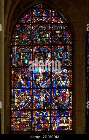 Francia, Yonne, Auxerre, Cattedrale di Saint Etienne, vetrate Foto Stock