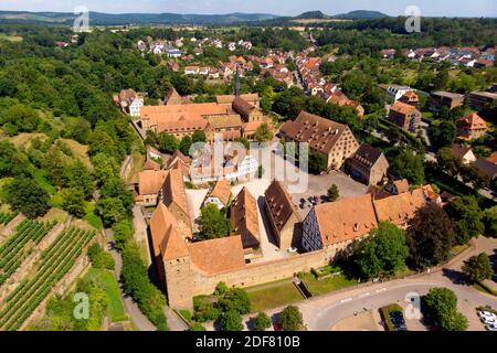 Germania, Baden Wurttemberg, Maulbronn, monastero cistercense medievale (Kloster Maulbronn), patrimonio mondiale dell'UNESCO (vista aerea) Foto Stock