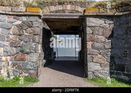 Il simbolo principale di Suomenlinna - Kuninkaanportti (porta del Re) Foto Stock