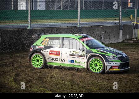 Monza, Italia. 3 dicembre 2020. 27 SOLBERG Oliver, JOHNSTON Aaron, SKODA Fabia Evo WRC3 durante l'ACI Rally Monza 2020, 7° appuntamento del Campionato FIA WRC 2020 dal 3 all'8 dicembre 2020 a Monza, Brianza in Italia - Foto Grégory Lenenmand / DPPI / LM Credit: Paola Benini/Alamy Live News Foto Stock