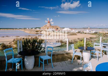 Saline presso Marsala in Sicilia, Italia in Europa Foto Stock