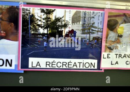 Preparazione all'inizio della scuola l'11 maggio in una classe a Parigi, Francia, il 5 maggio 2020. Dall'11 maggio la Francia avvia il suo piano di definamento dopo 2 mesi di blocco per evitare la diffusione del Covid-19. Foto di Karim Ait Adjedjou/Avenir Pictures/ABACAPRESS.COM Foto Stock