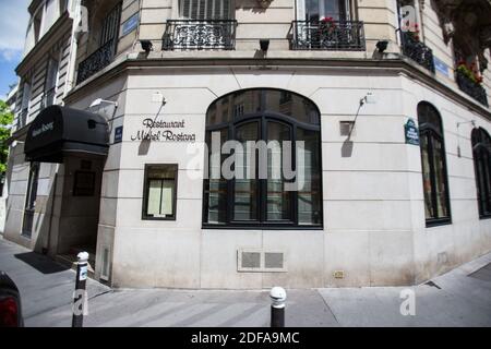 Covid19 - dopo Lockdown - Ristorante Maison Rostang . Il restauratore Stephane Manigold ha vinto il caso contro l'assicuratore AXA, che si è rifiutato di compensare le sue perdite legate alla crisi del coronavirus. L'assicuratore è stato ordinato di pagare due mesi e mezzo di perdite di esercizio calcolate sul margine lordo del ristorante, 'o 70,000 euro,' ha detto Stephane Manigold, sottolineando che AXa dovrebbe anche pagare 5,000 euro in compenso il 23 maggio 2020 a Parigi, Francia. Foto di Nasser Berzane/ABACAPRESS.COM Foto Stock