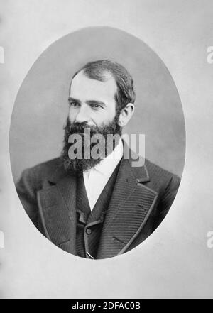 Jay Gould (1836-1892), magnate e finanziatore americano della ferrovia, e generalmente identificato come uno dei baroni Robber dell'età dorata, Ritratto di testa e spalle, Bain News Service, 1880 Foto Stock