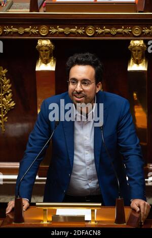 Il deputato francese del LREM Mounir Mahjoubi parla durante il dibattito al Palais Bourbon, sede dell'Assemblea nazionale francese, prima del voto sull'app StopCovid, il 27 maggio 2020 a Parigi, mentre la Francia facilita le misure di blocco adottate per frenare la diffusione della pandemia del COVID-19, causata dal novo coronavirus. Foto di Raphael Lafargue/ABACAPRESS.COM Foto Stock