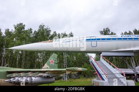 18 luglio 2018, regione di Mosca, Russia. Velivolo sovietico supersonico Tupolev Tu-144 presso il Museo Centrale dell'Aeronautica Russa di Monino. Foto Stock