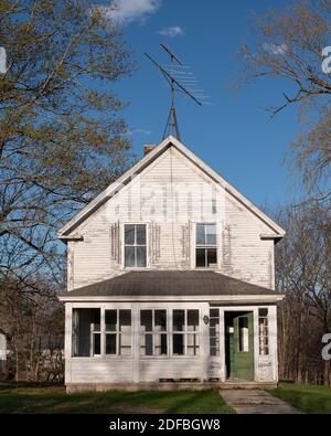 Una vecchia casa abbandonata a Templeton, Massachusetts Foto Stock