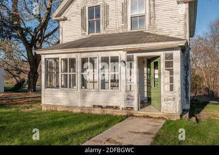 Una vecchia casa abbandonata a Templeton, Massachusetts Foto Stock