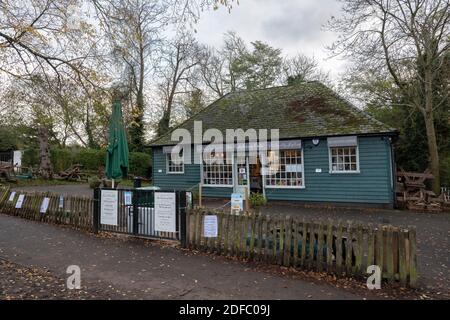 The Rookery Cafe at Streatham Common il 9 novembre 2020 a Londra nel Regno Unito. Foto di Sam Mellish Foto Stock