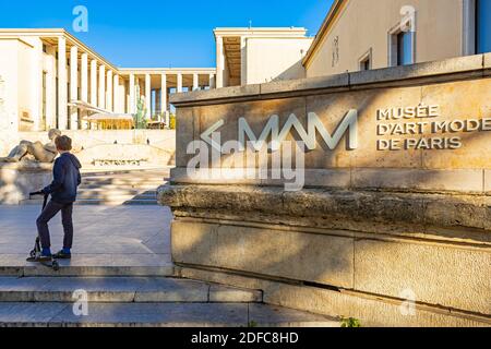 Francia, Parigi, zona dichiarata Patrimonio dell'Umanità dall'UNESCO, il Palais de Tokyo, il Museo d'Arte moderna di Parigi, Art Deco Foto Stock