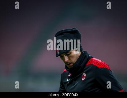 Milano, Italia. 3 dicembre 2020. Theo Hernandez di AC Milan durante la partita di calcio UEFA Europa League 2020/21 tra AC Milan e Celtic FC allo stadio San Siro di Milano il 03 dicembre 2020 - Foto FCI/Fabrizio Carabelli/LM Credit: Fabrizio Carabelli/LPS/ZUMA Wire/Alamy Live News Foto Stock