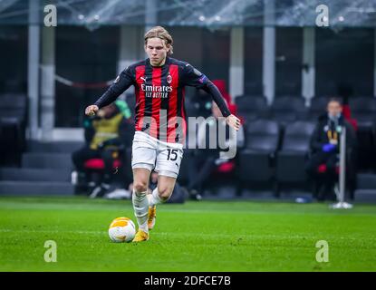 Milano, Italia. 3 dicembre 2020. Jens Petter Hauge di AC Milan durante la partita di calcio UEFA Europa League 2020/21 tra AC Milan e Celtic FC allo stadio San Siro di Milano il 03 dicembre 2020 - Foto FCI/Fabrizio Carabelli/LM Credit: Fabrizio Carabelli/LPS/ZUMA Wire/Alamy Live News Foto Stock