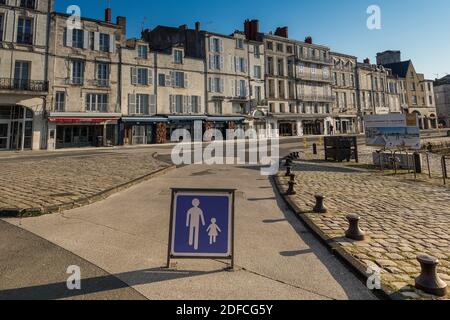 LOCKDOWN A LA ROCHELLE DURANTE LA PANDEMIA COVID-19, (17) CHARENTE-MARITIME, NOUVELLE AQUITAINE, FRANCIA Foto Stock