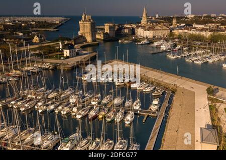 VISTA AEREA, LA ROCHELLE, PORTO VECCHIO, (17) CHARENTE-MARITIME, NOUVELLE AQUITAINE, FRANCIA Foto Stock